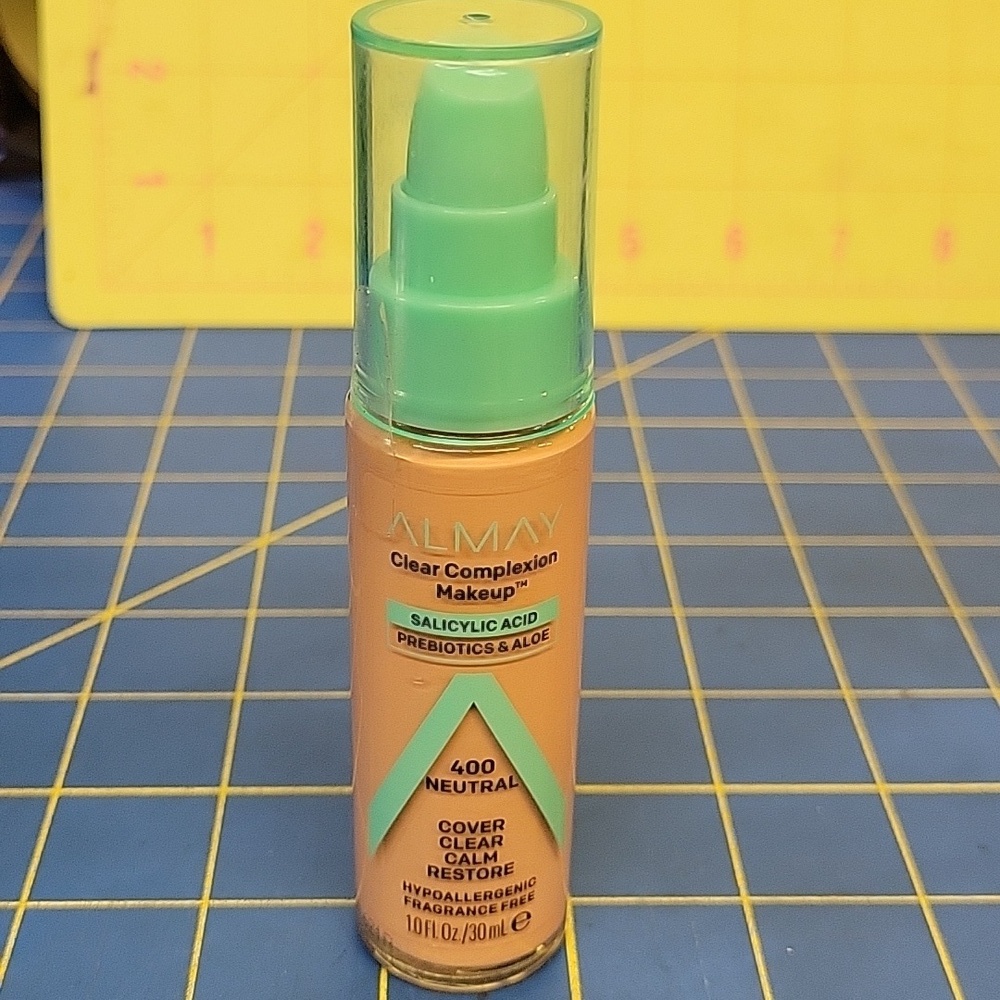 Almay Clear Complexion Makeup 400 Neutral 30ml New Sealed Bottle